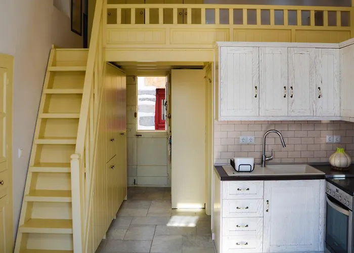 Kleio House