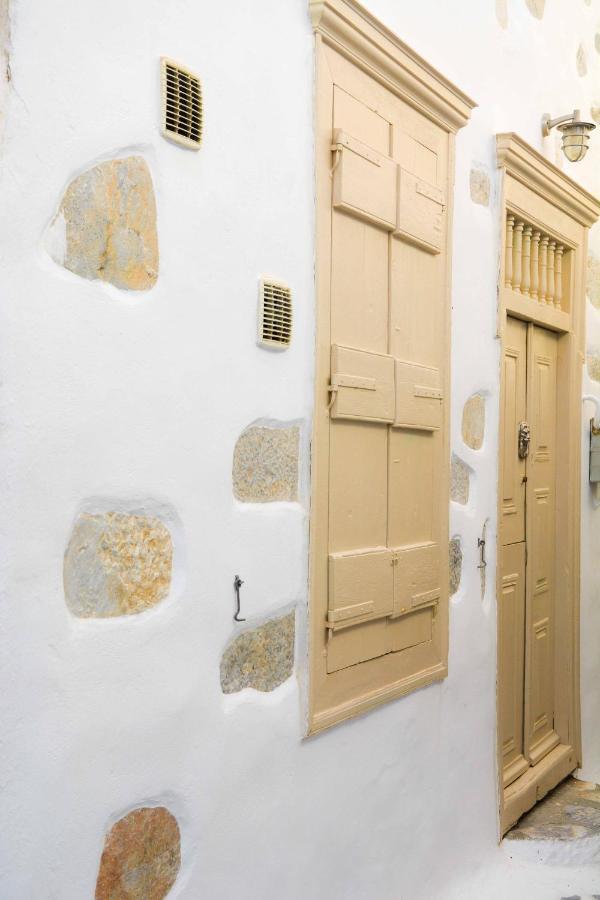 Kleio House *